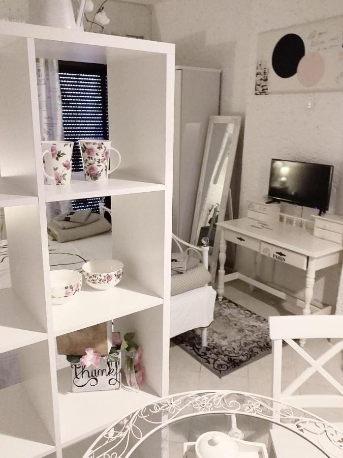 Ninas Dream Apartment Vrsar Luaran gambar